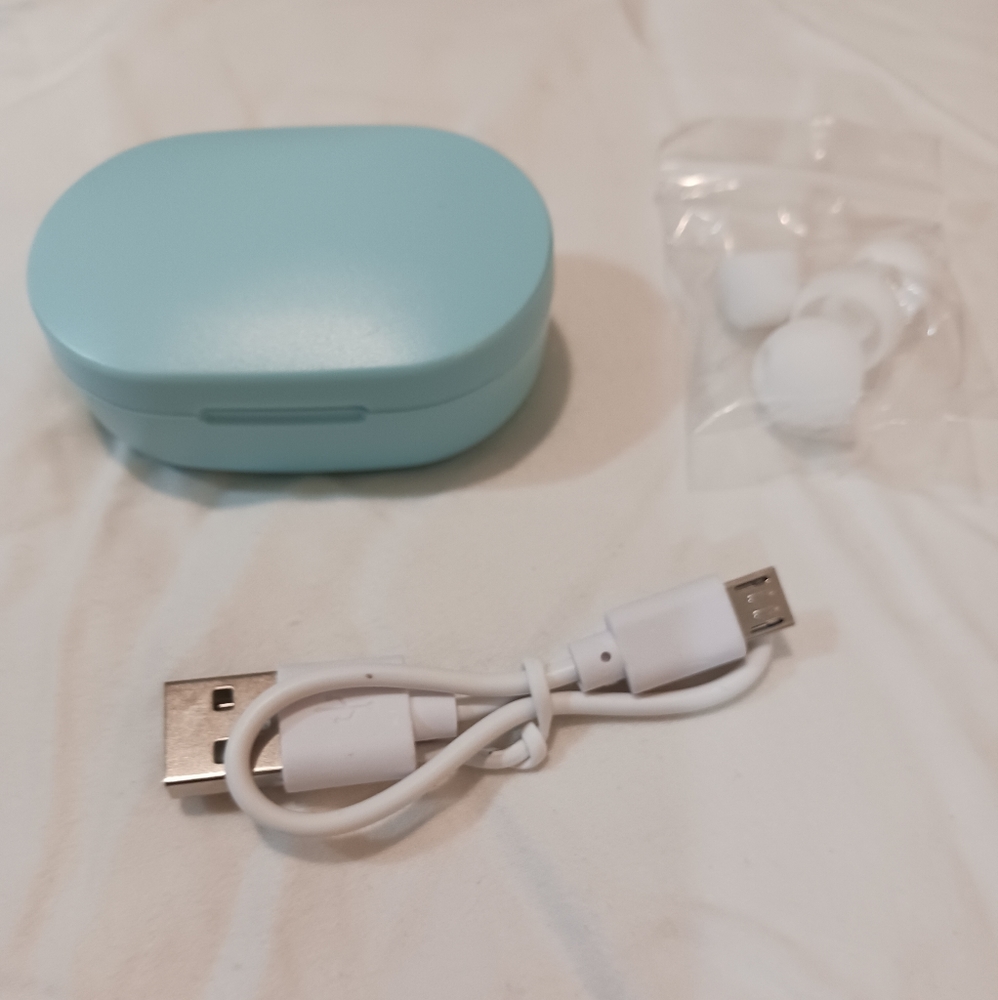 Earbuds - Picture 2 of 2